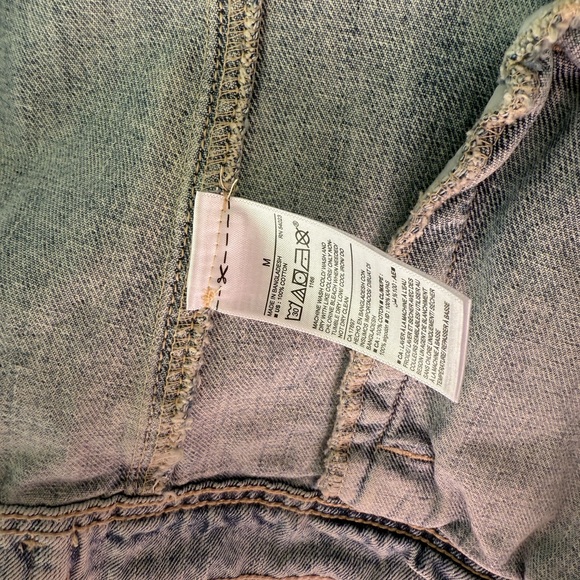 Old Navy Distressed denim jacket - Picture 8 of 9